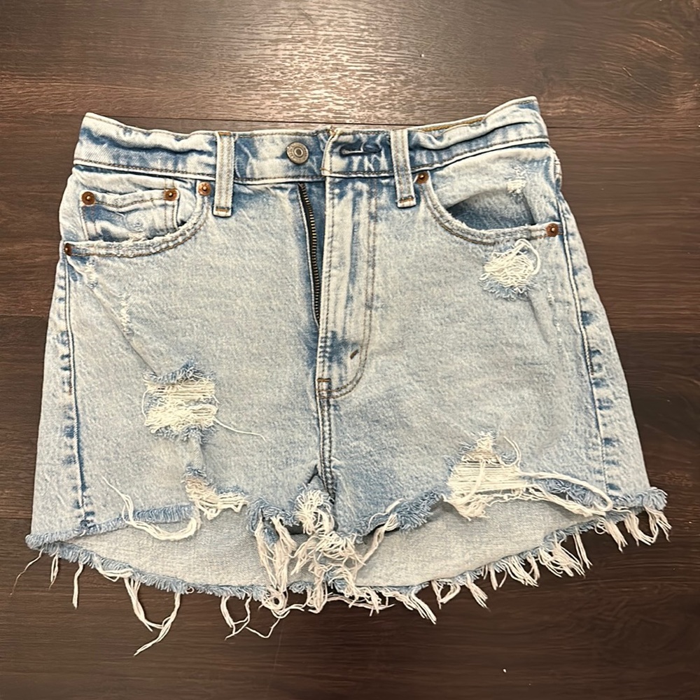 Abercrombie Love Curve Shorts